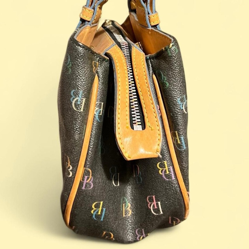 Dooney & Bourke - Picture 5 of 7